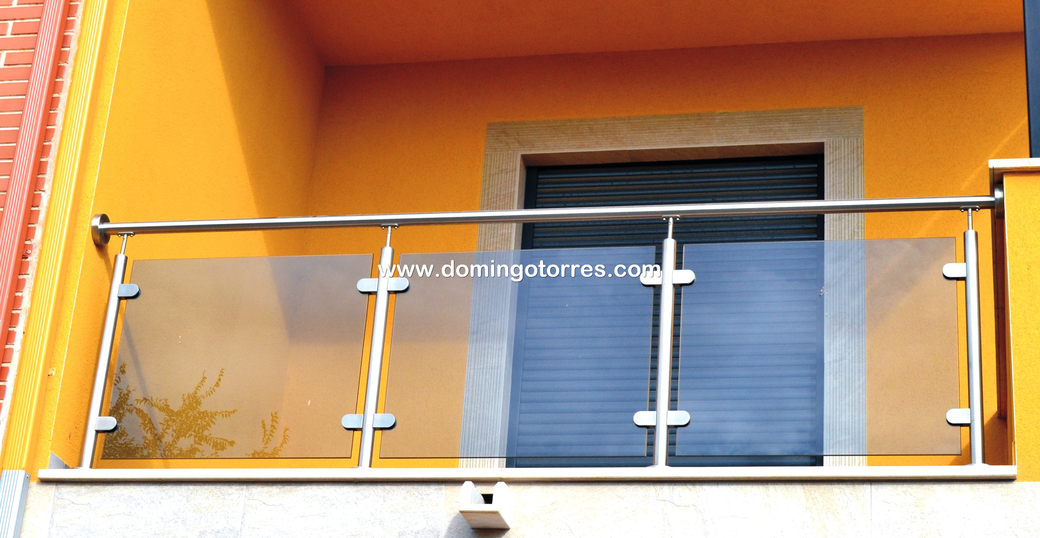 Nº8436 Piezas de acero inoxidable para barandilla de balcón con vidrio