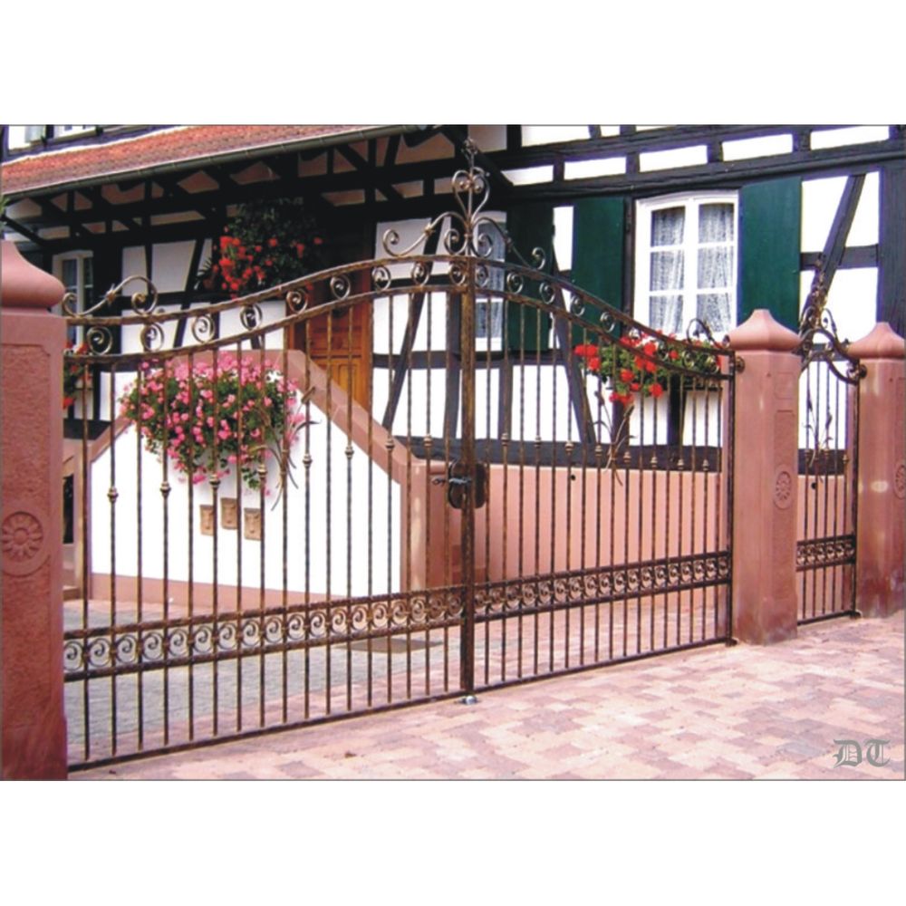 1623 Cancela fabricada con barrotes, adornos y macolla de forja 1623 Cancela fabricada con barrotes, adornos y macolla de forja