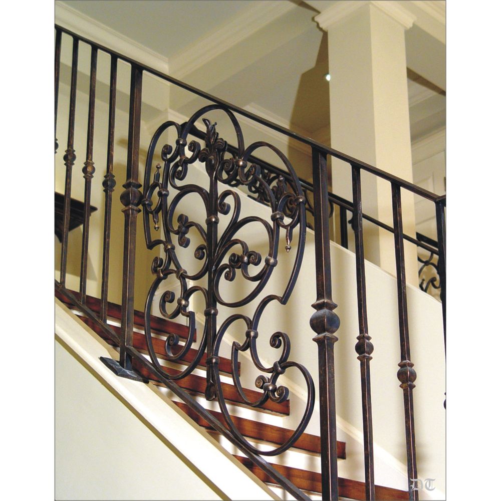 2002 Barandilla con arranques de forja y adornos central grande 2002 Barandilla con arranques de forja y adornos central grande