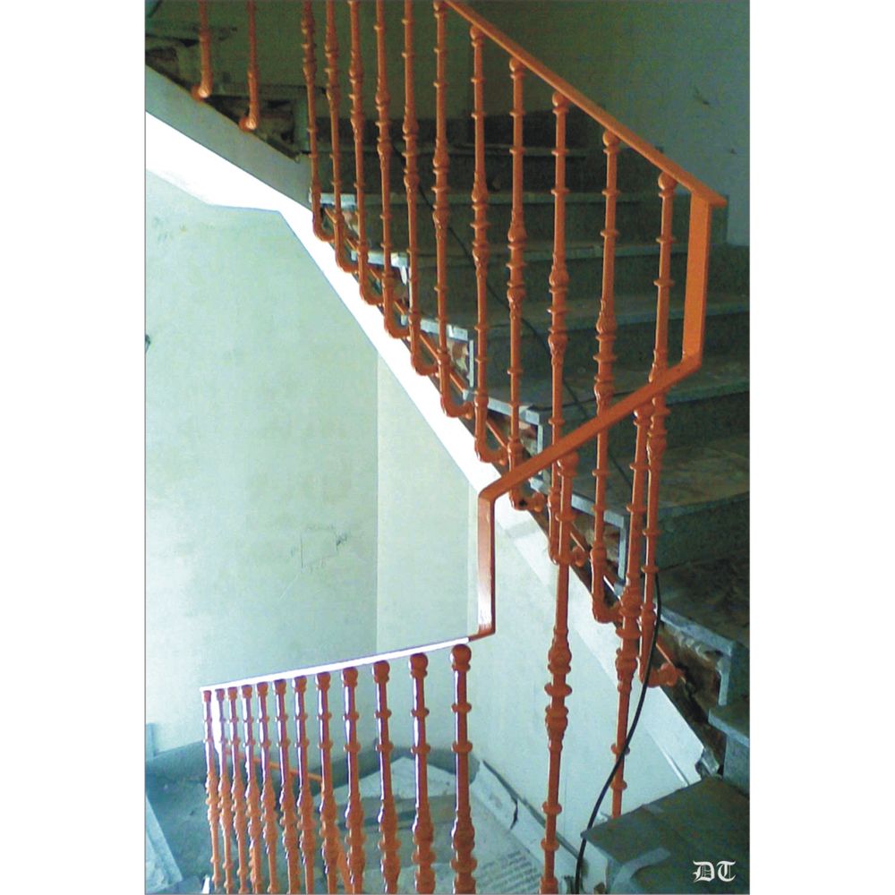 2096 Baranda fabricada con balaustres de fundición 2096 Baranda fabricada con balaustres de fundición