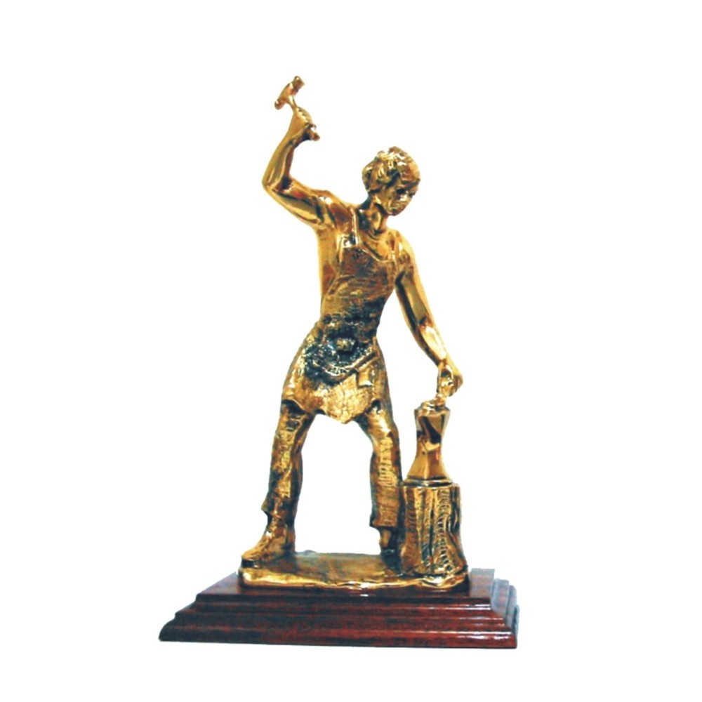 4-HRL Herrero grande con base de madera 4-HRL Herrero grande con base de madera