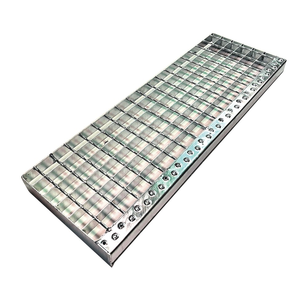 300-CHP Peldaño galvanizado de tramex para escaleras antideslizante 300-CHP Peldaño galvanizado de tramex para escaleras antideslizante