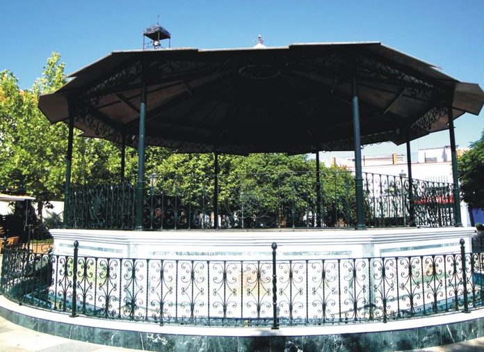 Pérgola forja y fundición columnas