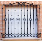 3030 Reja con adornos circulares abajo y barrotes tradicionales de forja artesana